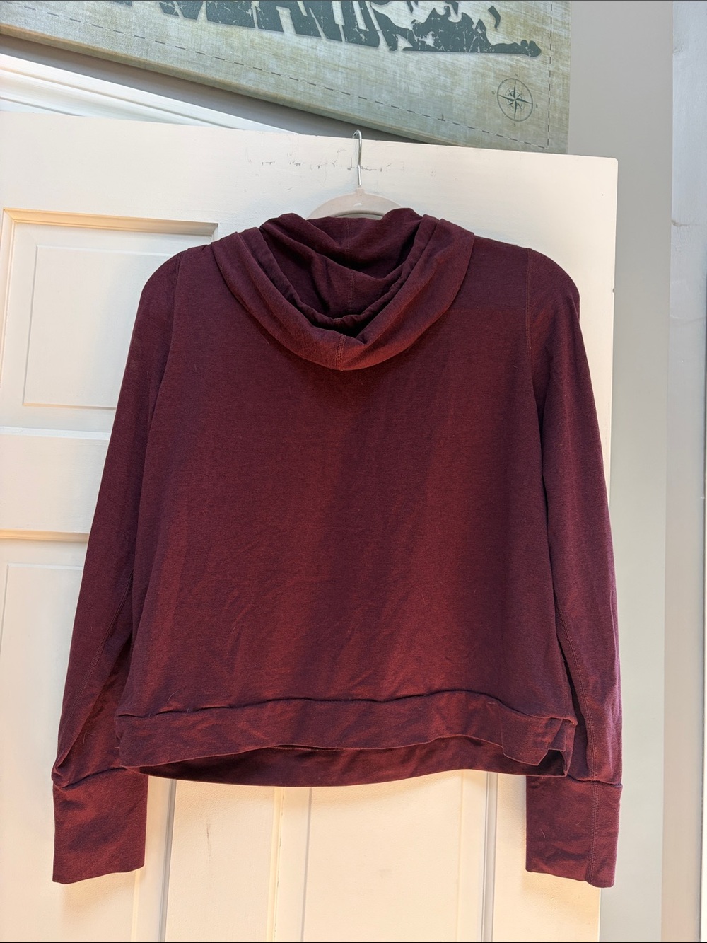 Women’s maroon Vuori hoodie - Picture 4 of 4